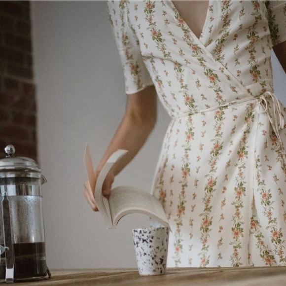 Reformation Laurent Dress in Poppyseed S - Picture 2 of 13